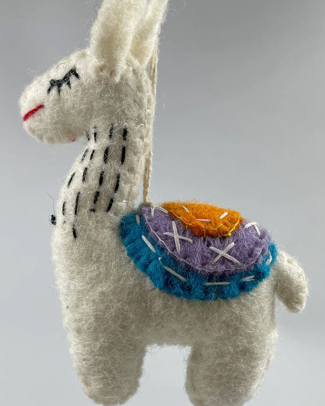 Handmade Beautiful Lama Felt Decoration/Ornaments