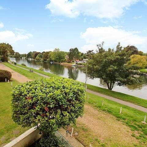 Apartment  - Overlooking the River (490sq ft)