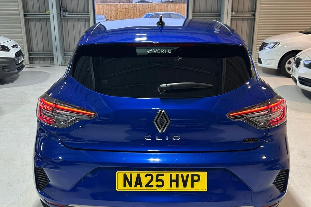 RENAULT CLIO 1.6 E-TECH full hybrid 145 Techno 5dr Auto
