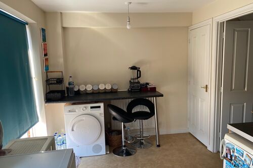 60 Epsom Close