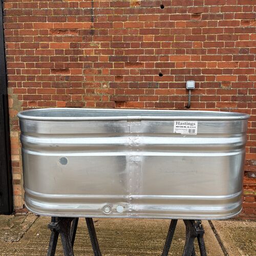 5ft oval stock tank