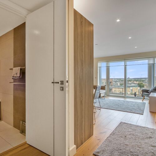 Duke Of Wellington Avenue, London, SE18