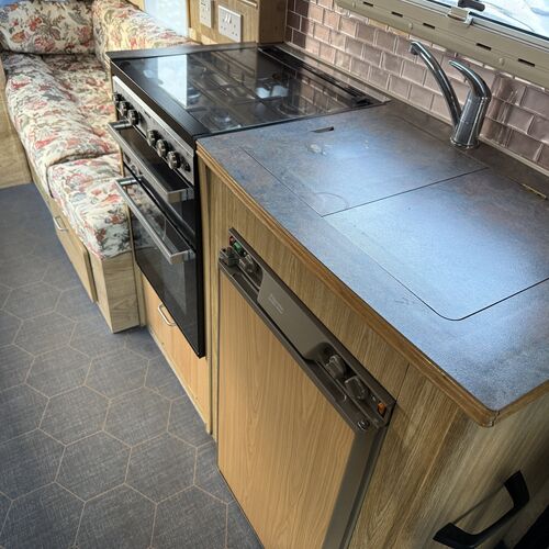 1998 Elddis Autostratus SE Motorhome Peugeot Boxer - PROJECT VAN - NEEDS WORK