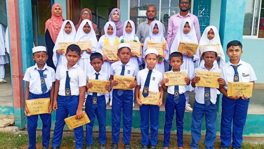 சாய்ந்தமருது காரியப்பரில் மாணவர்களுக்கு கௌரவம்