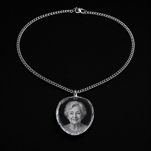 Personalised Glass Photo Pendant – 30 × 30 mm