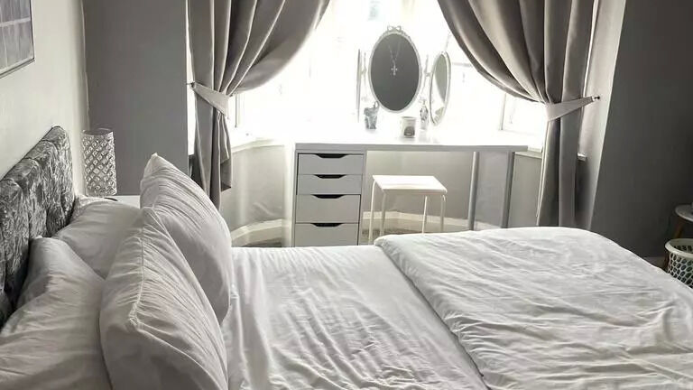 WELLINGTON GROVE-DONCASTER