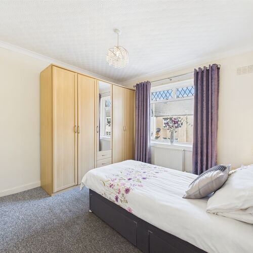 West Main Street, Darvel