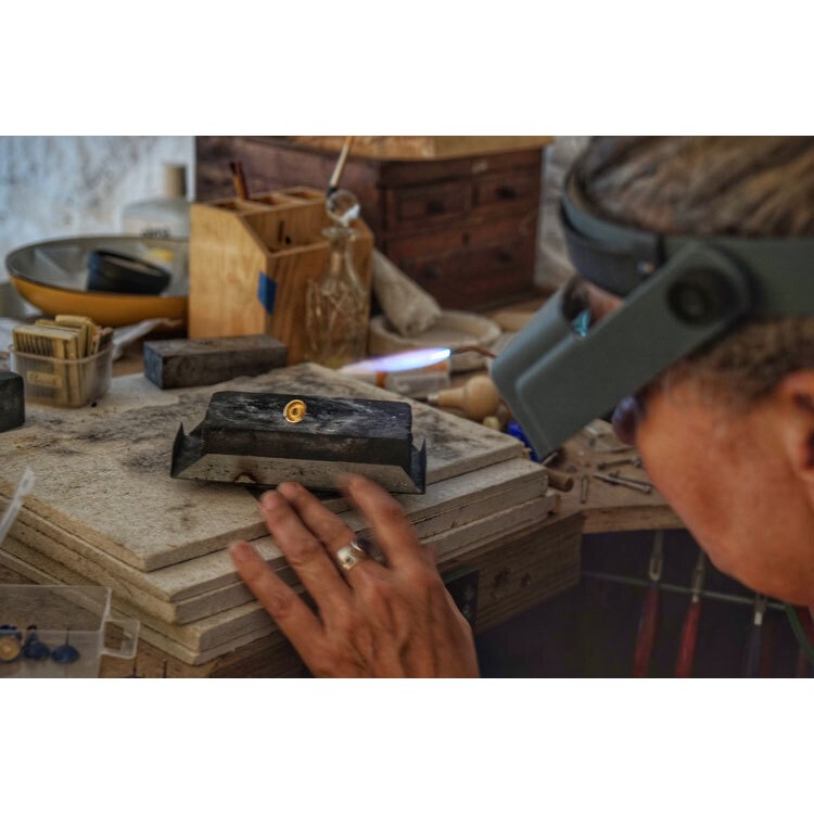 About | Gypsy Jeweller | One to one jewellery tuition |  Learn enamelling and stone setting | Unique handcrafted jewellery