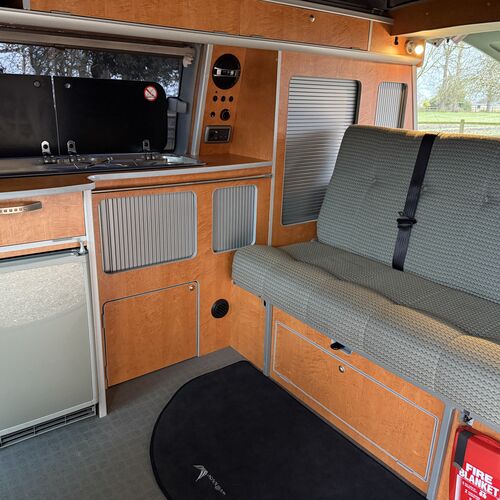 Wellhouse Toyota Granvia Luxury Camper Van 4 Berth - Automatic 4WD