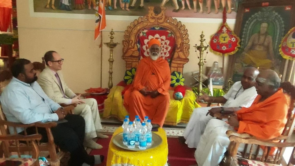 இனப்பிரச்சினைக்கு தீர்வைக்கு கனடா அரசாங்கம் இலங்கை அரசுடன் பேசவேண்டும்