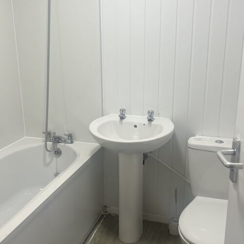 NETHERFIELD - ROOM RENTAL