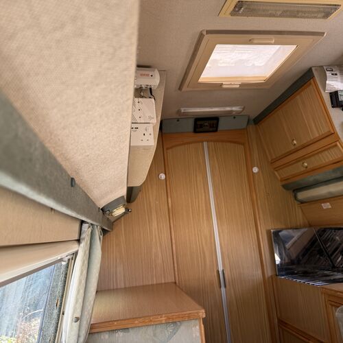 Autosleeper TOPAZ 2000(W)reg VW Volkswagen Transporter T4 LWB Camper Van