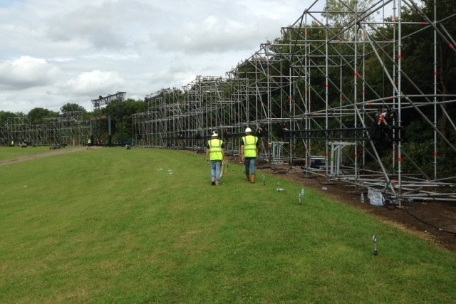 Temporary scaffolding to display media screens at Milton Keynes Bowl