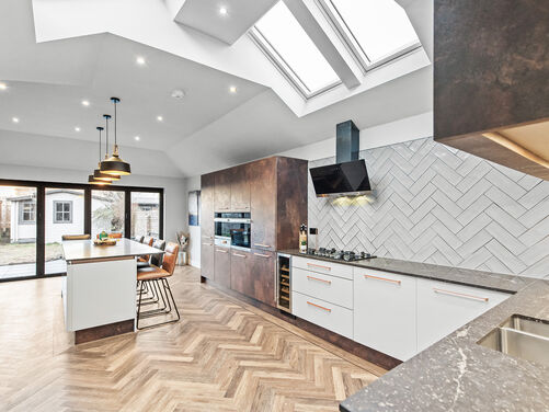 George Street, Falkirk, FK2 7EY