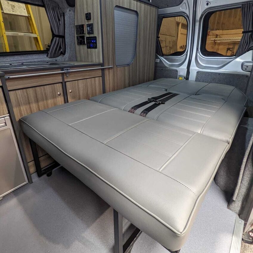 Expedition - 4-Berth Campervan