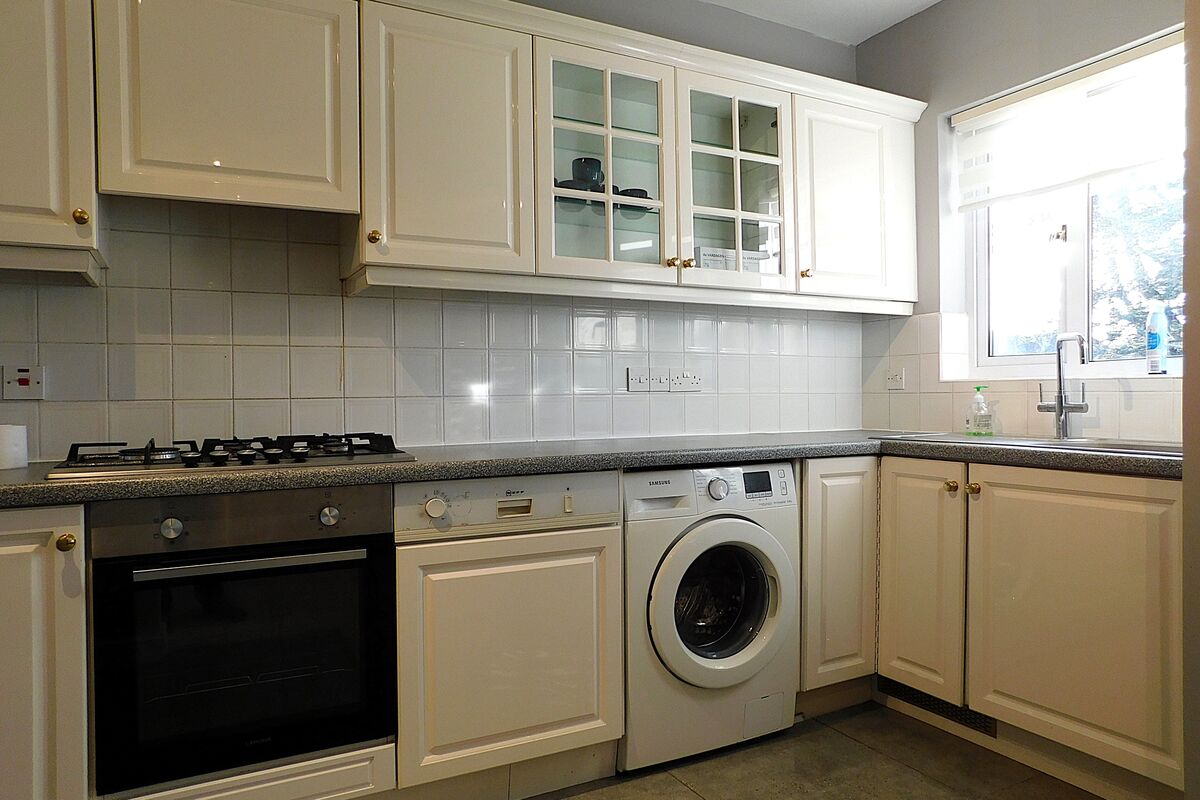 Kempton Court, Sunbury