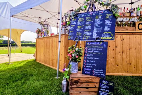 Gallery | Jolly Hucksters Mobile Bar Company | mobile bar Hertfordshire/mobile bar Buckinghamshire/mobile bar Hertfordshire/Wedding bar Buckinghamshire | wedding bar Hertfordshire | Real ale events bar /corporate events Hertfordshire/party bars Buckinghamshire/charity event bars