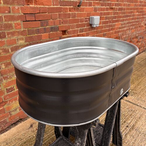 Mini stock tank black