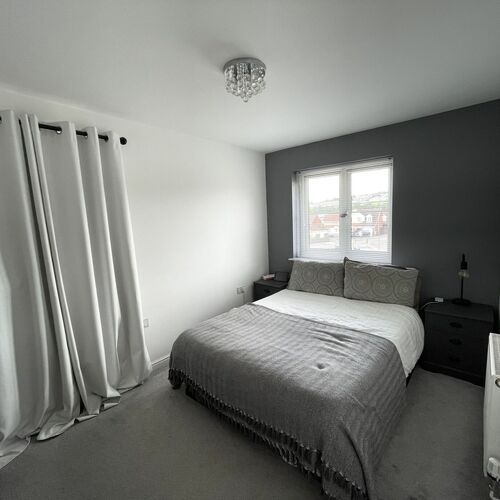 Ffordd Y Dolau, Llanharan, CF72 9ZD