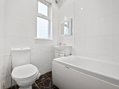 Newhouse Road, Grangemouth, FK3 8LN