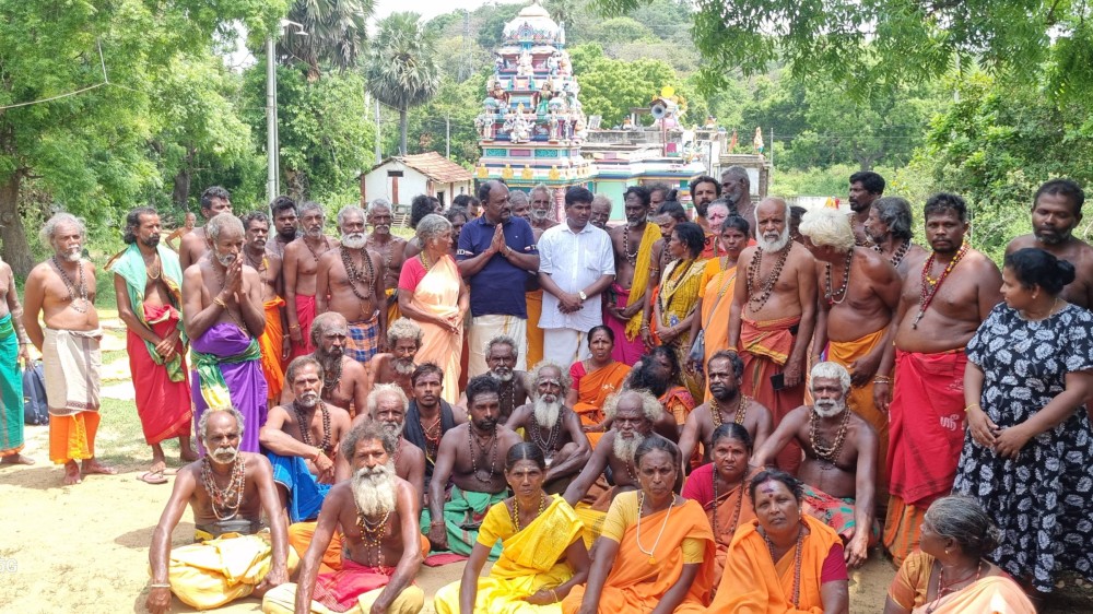 சீனக்குடாவில் கோலாகலமான வரவேற்பு