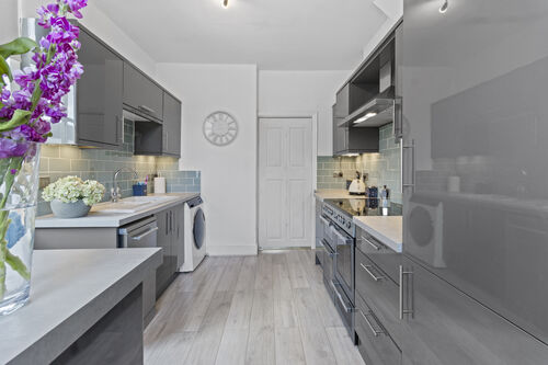 Kings Avenue, Eastbourne