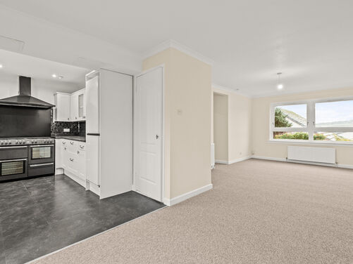 Calder Place, Hallglen, Falkirk, FK1 2QZ