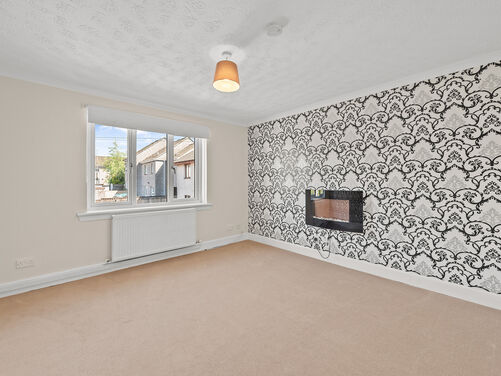 Stirling Road, Tullibody, FK10 2QE