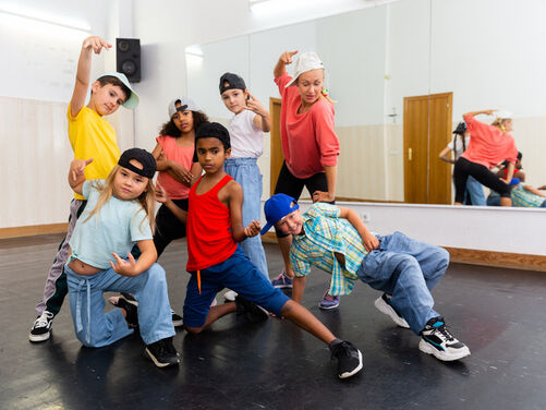 Example School Digital Showcase 2 | Pulse &amp; Pop! | Children's Birthday Party Venue Hire Spalding, UK |  Musical Theatre Classes and Experiences in and around Lincolnshire, UK | Wedding and Events Singer based near Peterborough, UK
