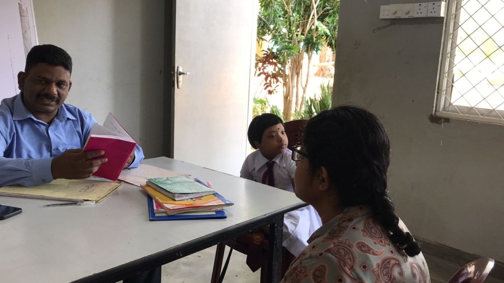 பளை மத்திய கல்லூரியில் விசேட தேவையுடைய மாணவர்களுக்கு இடம்பெற்ற மருத்துவ முகாம்