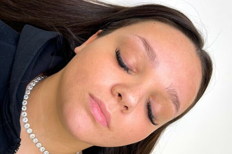 Ombré Brows / Microblading