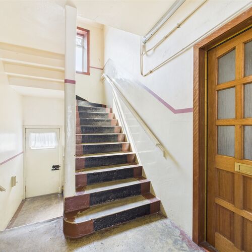 West Main Street, Darvel