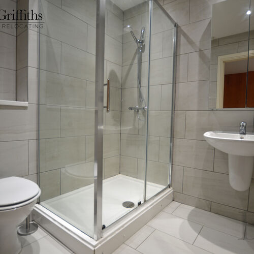 Renting in Cardiff - 2 bedroom apartment, Century Wharf, Cardiff Bay