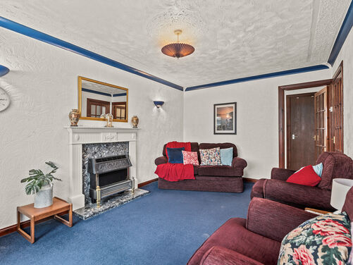 Nevis Crescent, Alloa, FK10 2BN