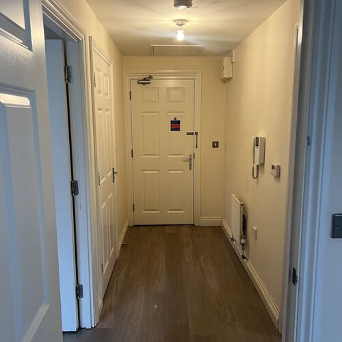 CENTRAL BLETCHLEY - TWO BEDROOM - GARDEN