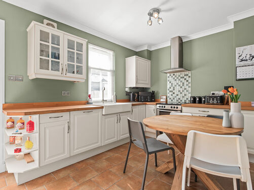 Newlands Road, Brightons, FK2 0DE