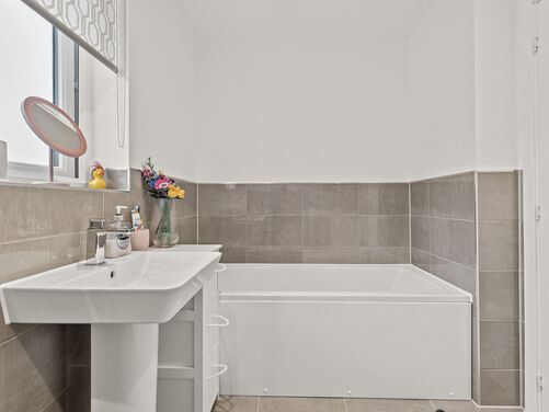 Kenny Drive, Maddiston, FK2 0WJ