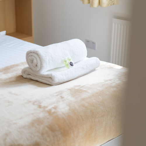 The Oaks, Watford WD19 4LR