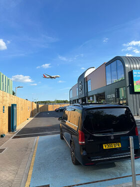 Gallery | Transfers Plus Uk | Airport Cars  Fareham Southampton Portsmouth| Chauffeur services Fareham Southampton Portsmouth | Taxi to airport near me | Affordable Luxury Airport Transfers to Heathrow &amp; Gatwick from Fareham, Southampton &amp; Portsmouth | Executive Chauffeur Services for Corporate Travel &amp; Airport Transfers Hampshire | Reliable Heathrow &amp; Gatwick Transfers and Chauffeur Hire in Fareham, Southampton &amp; Portsmouth | Affordable Luxury Airport Transfers to Heathrow &amp; Gatwick from Fareham, Southampton &amp; Portsmouth | Southampton Cruise Terminal Transfers to London,Heathrow airport &amp; Gatwick Airport | Reliable Heathrow &amp; Gatwick Transfers and Chauffeur Hire in Fareham, Southampton &amp; Portsmouth