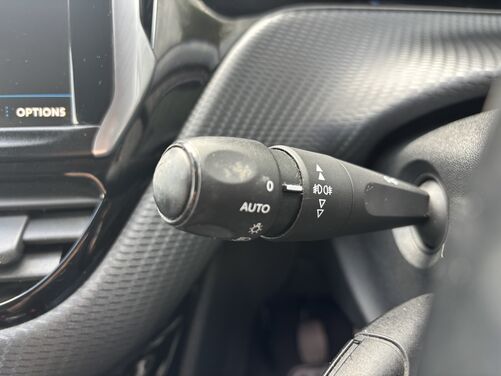 Peugeot 2008 1.2 PureTech Allure Euro 6 5dr