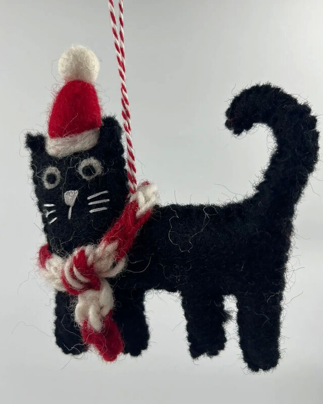 Handmade Felt Christmas Cat Ornament/Decoration