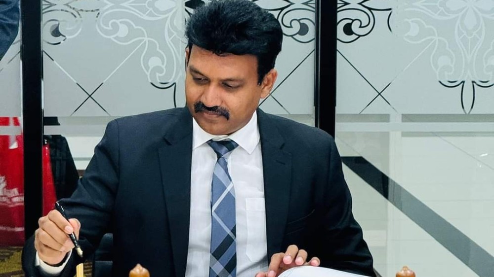 விசாவை 4 வருடங்களுக்கு அதிகரிக்குமாறு மலேசியா உயர் கல்வி அமைச்சரிடம் வேண்டுகோள்