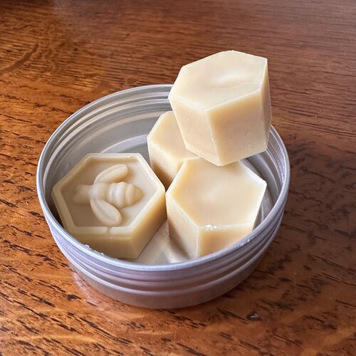 Beeswax Melts  LEMONGRASS