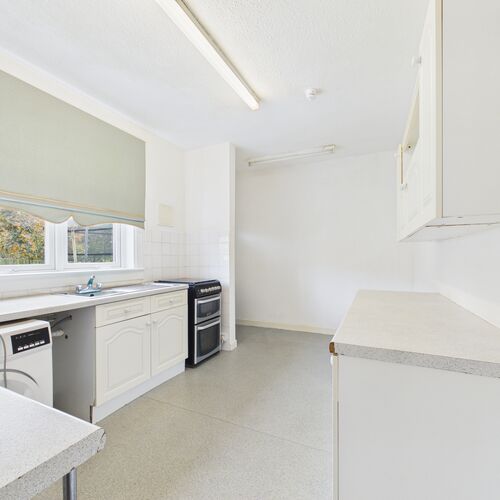 Eastern Avenue, Largs