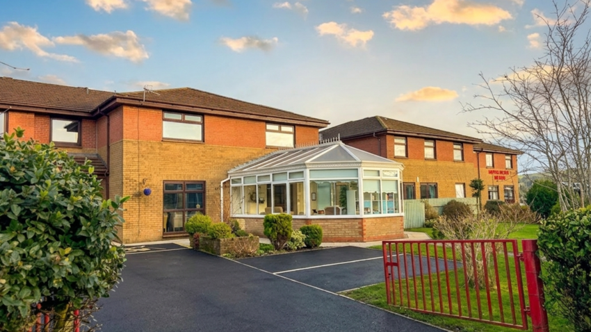 Oakwood Care Group | Care home Pembrokeshire | Care home Powys | Oakwood care group