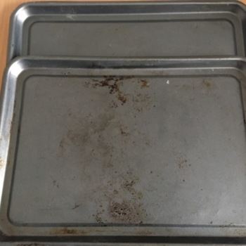 Pre Loved Baking trays x 2