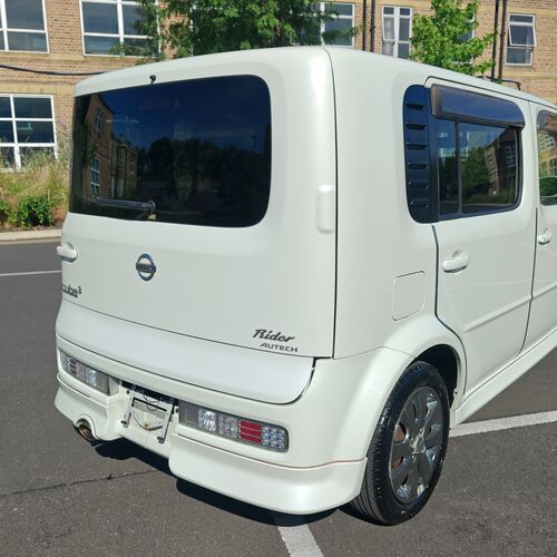 Nissan Cube3 - Rider AUTECH 2007
