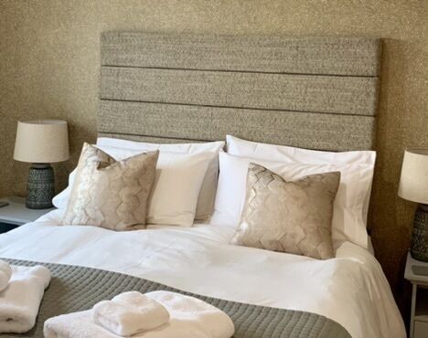 The House | Holidayhouseludlow.co.uk | Self Catering Accommodation in Ludlow | Rental Home in Ludlow Town Centre with Secure Private Parking | Historic Places To Stay in Ludlow Shropshire