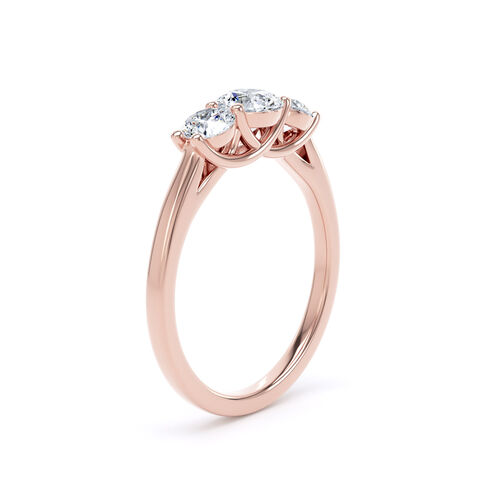 Graduated round brilliant cut diamond trilogy