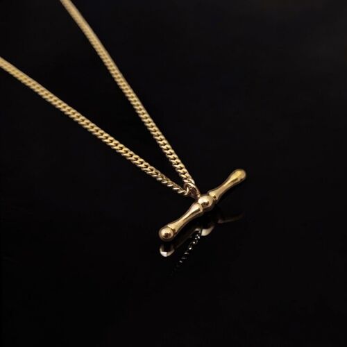 9ct gold T-bar pendant 